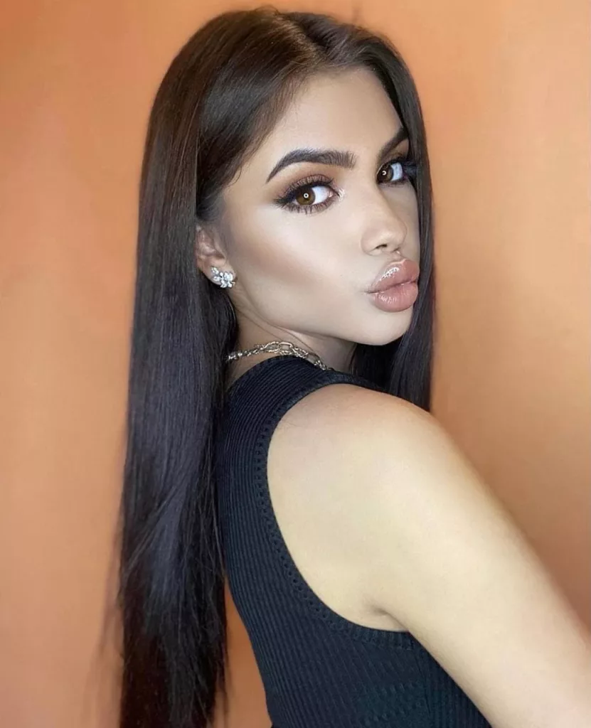 Привлекательные девушки из Киева